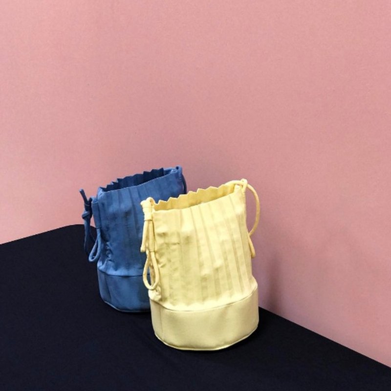 [Pre-order] aPail Crossbody Bucket Bag in Yellow - 手提包/手提袋 - 其他材质 黄色