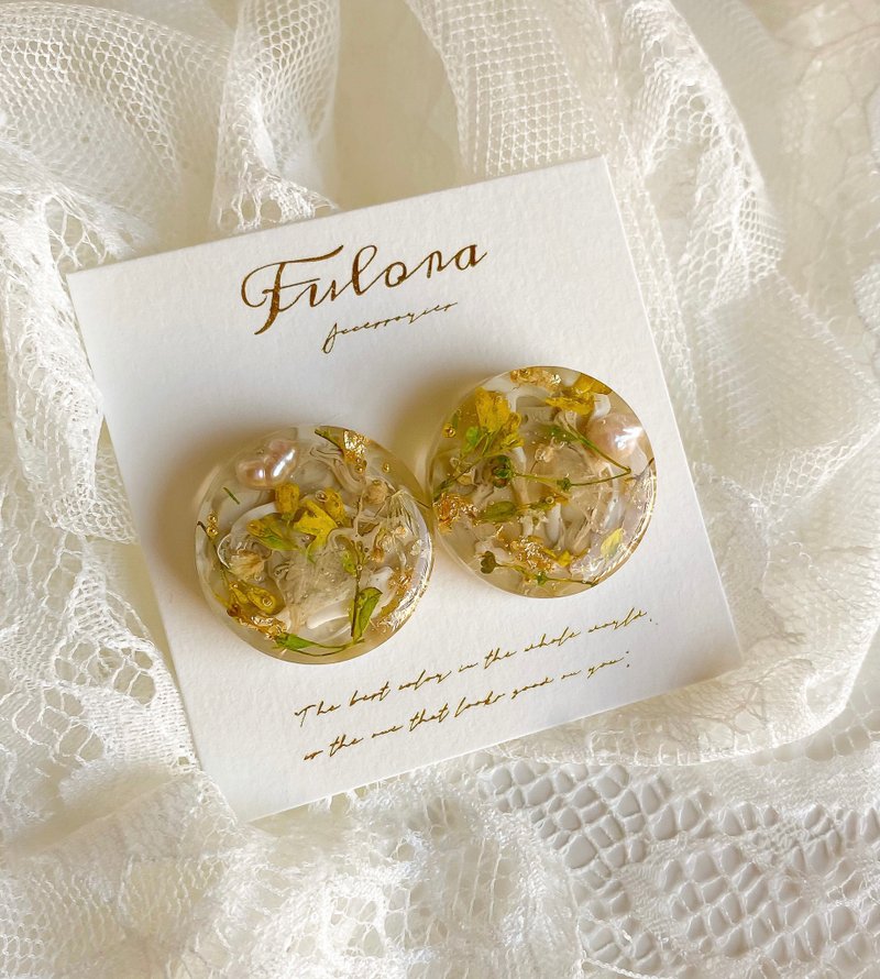 | 摩卡温度 | 耳环 - 耳环/耳夹 - 植物．花 卡其色