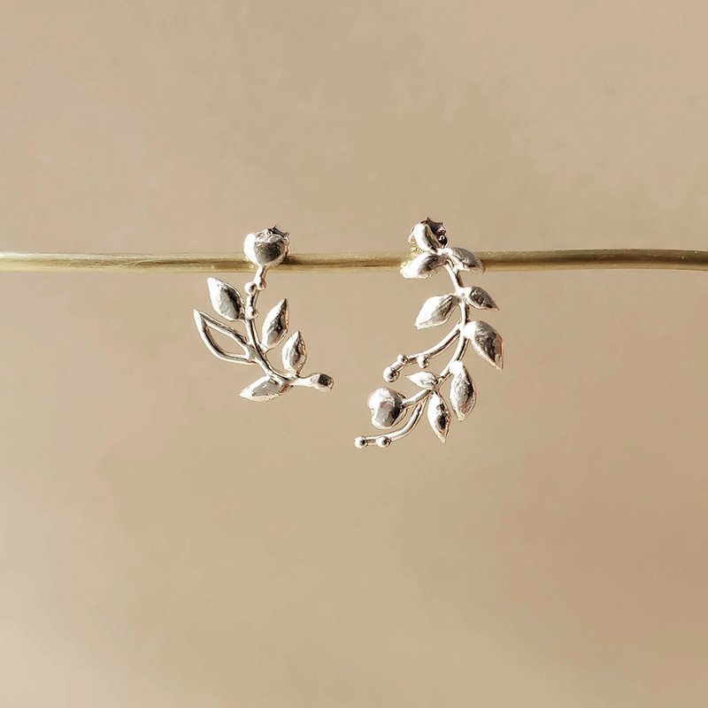 幸福树 银耳环 - 耳环/耳夹 - 银 银色