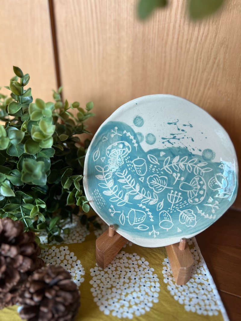 手工剃花盘－033叶叶系－白盘 - 盘子/餐盘/盘架 - 陶 白色