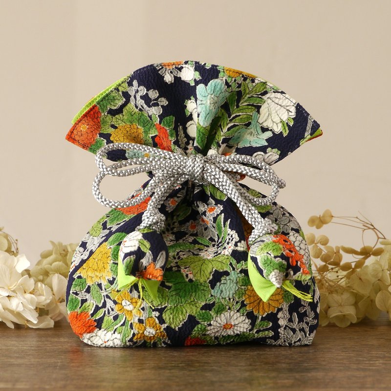 和服 绢 招福束口袋 满载吉祥 丝绸 - 化妆包/杂物包 - 丝．绢 多色