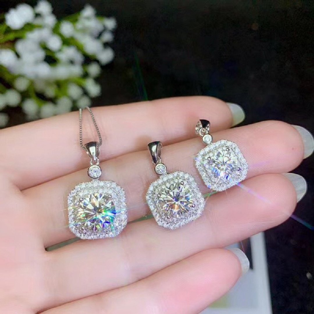 莫桑钻 D色 VVS净度 925纯银项链 附赠--情侣饰品 翡翠 水晶 - 项链 - 钻石 