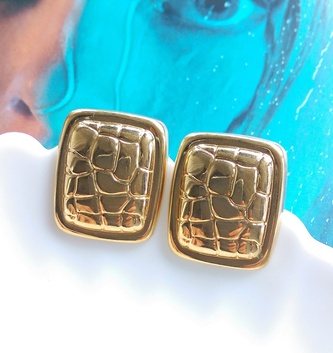 Vintage Jewelry 西洋古董饰品 金色调 鳄鱼纹 小方形 针式耳环 - 耳环/耳夹 - 其他金属 紫色