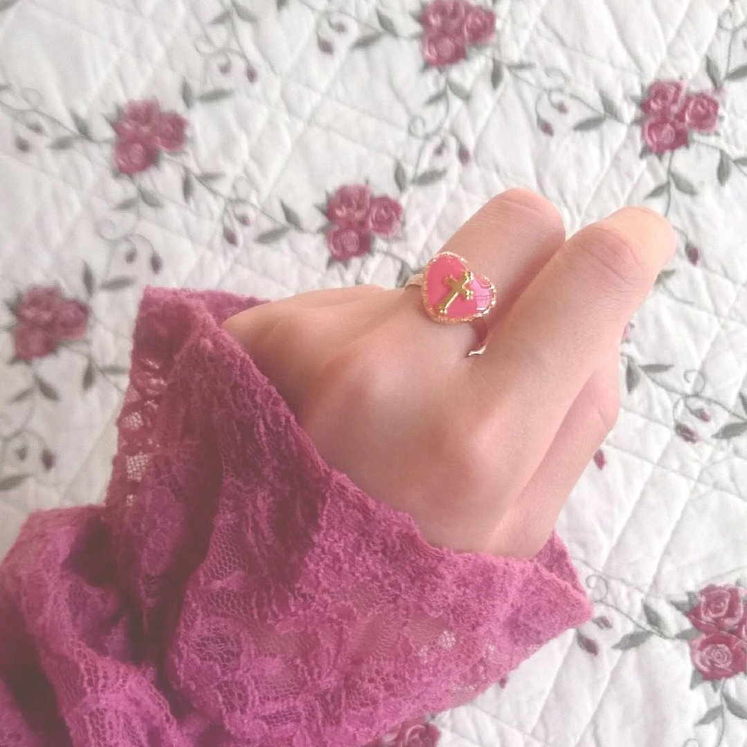 Vintage Cross Heart Ring C (Pink / Free Size) - 戒指 - 树脂 粉红色