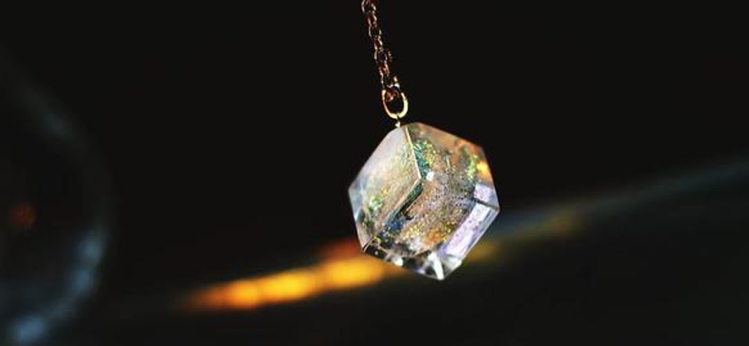 [Made to order] Sparkling cube - 项链 - 其他金属 