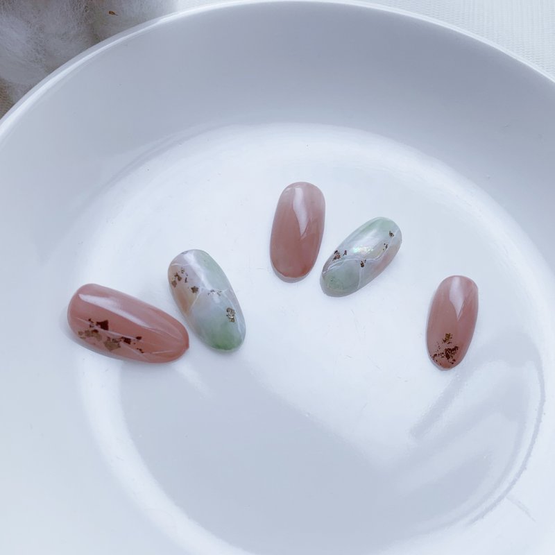 清新绿色小矿石 指甲贴片/凝胶指甲/订制美甲贴片 NA 14 - 指甲油/指甲贴 - 其他材质 绿色