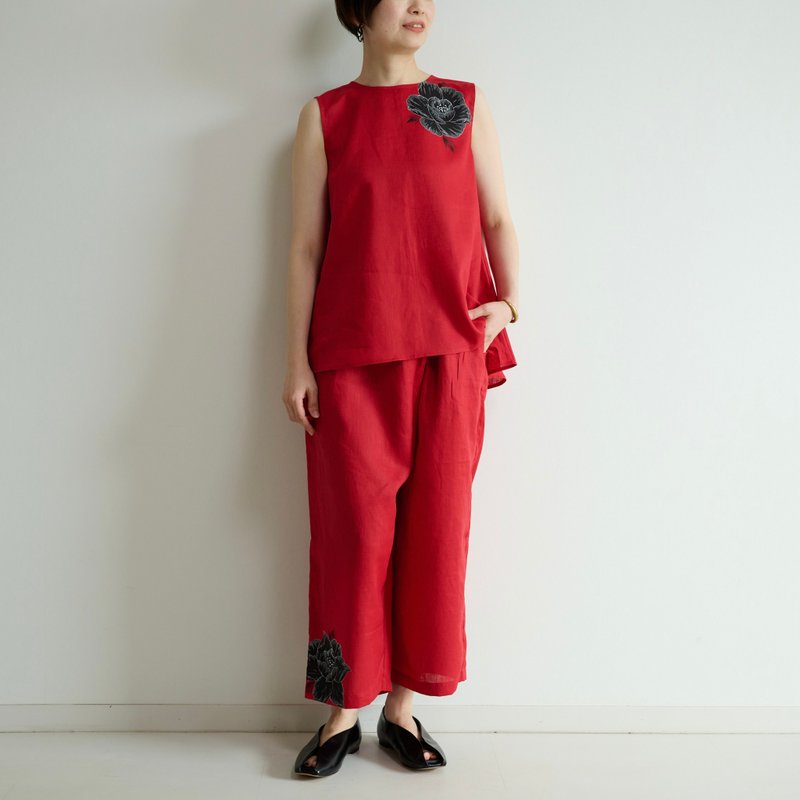 无袖上衣 黑色牡丹 - 女装上衣 - 棉．麻 红色