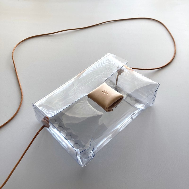 透明手拿包【su su / すーすー】PVC×皮革材质 - 侧背包/斜挎包 - 防水材质 透明