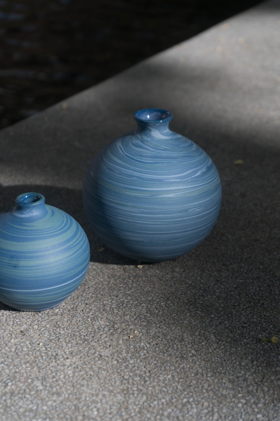 蓝绿色圆型花器 - 花瓶/陶器 - 瓷 蓝色