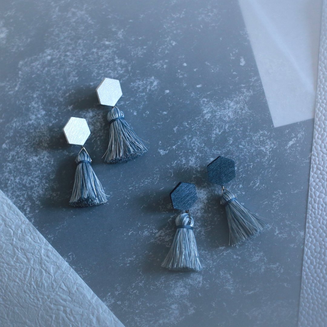 Tassel paper earrings-YUKI- - 耳环/耳夹 - 纸 白色