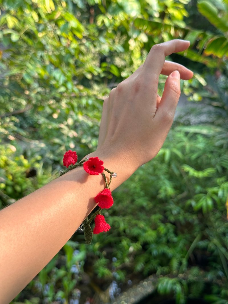 Lily of the valley crochet bracelet  RED - 手链/手环 - 绣线 红色