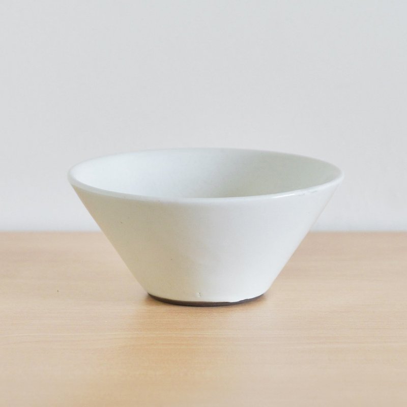 日本FORMLADY 小泉诚 ambai日制陶瓷亲子碗-M - 碗 - 陶 白色