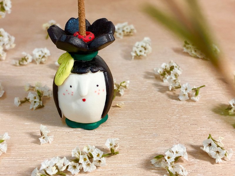 三千根子 白瓷 线香座/摆设 - 香薰/精油/线香 - 陶 白色