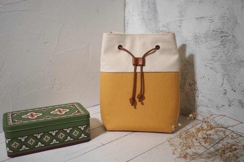 旅人系列斜背包/水桶包/限量手工包/蜂蜜黄/现货供应中 - 侧背包/斜挎包 - 棉．麻 黄色