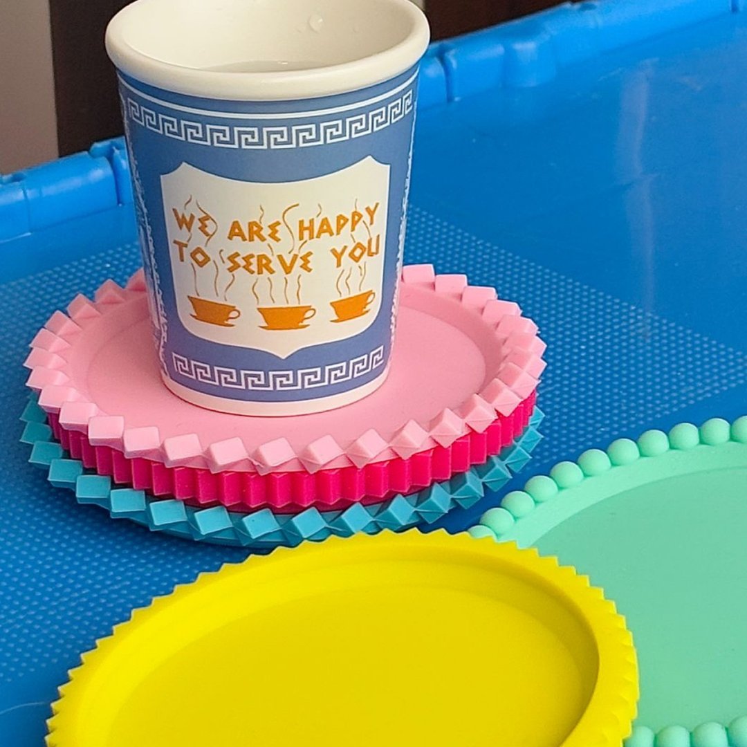 美国 MoMA 堆叠多彩杯垫 Geo Coasters 食品级硅胶杯垫防水送礼 - 杯垫 - 橡胶 多色