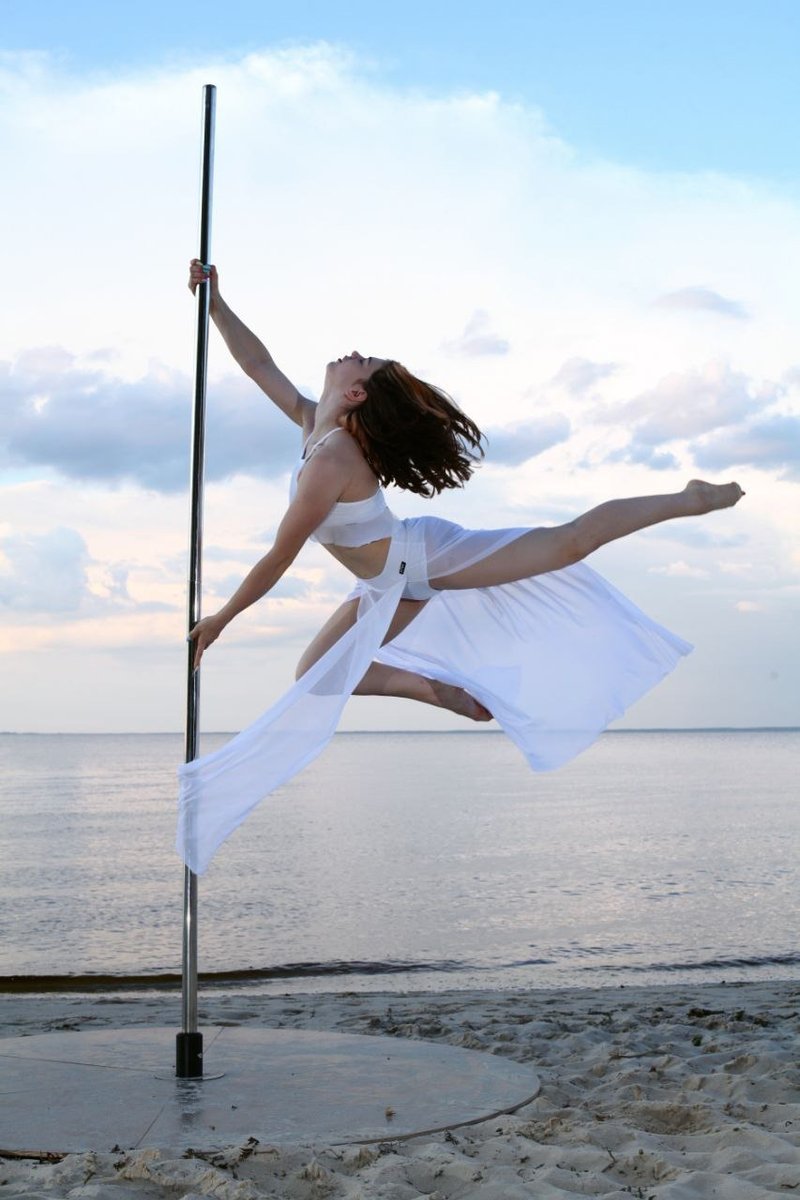 附内裤的透视网纱长裙，适合钢管舞及空中舞者 - 其他 - 其他材质 白色