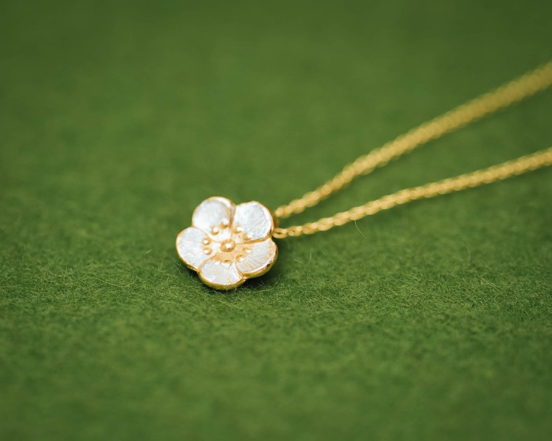 Plum blossom necklace - Ume - Japanese jewelry - Japanese flower - - 项链 - 其他金属 银色