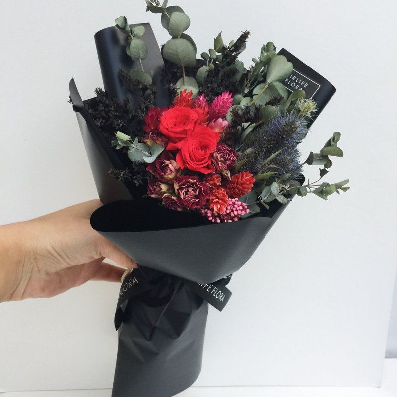 “你的一颦一笑，牵动着我的心跳。” |  情人节限定永生花束礼物 - 植栽/盆栽 - 植物．花 红色