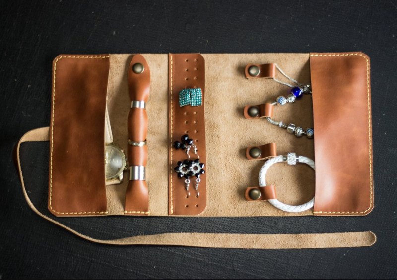 Leather jewelry organizer, jewelry holder, Jewellry case - 收纳用品 - 真皮 多色
