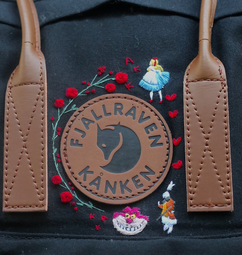 定制化礼物-爱丽丝梦游仙境Alice in Wonderland-黑色kanken - 后背包/双肩包 - 防水材质 黑色