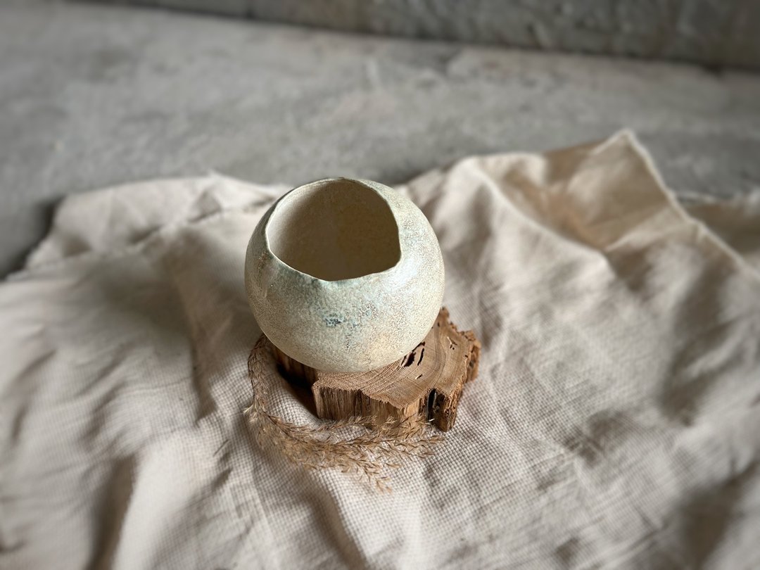 白陶苏打星球 / 球型干式花器 矿石盆 置物盒 - 花瓶/陶器 - 陶 多色