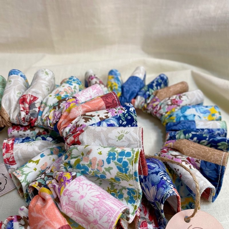 发裁手作。Facai Handmade 毛孩小丑领领巾_ 缤纷百花 - 衣/帽 - 棉．麻 红色