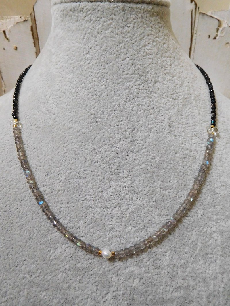 炫蓝光切割拉长石黑蝶贝项链 - 项链 - 其他材质 银色