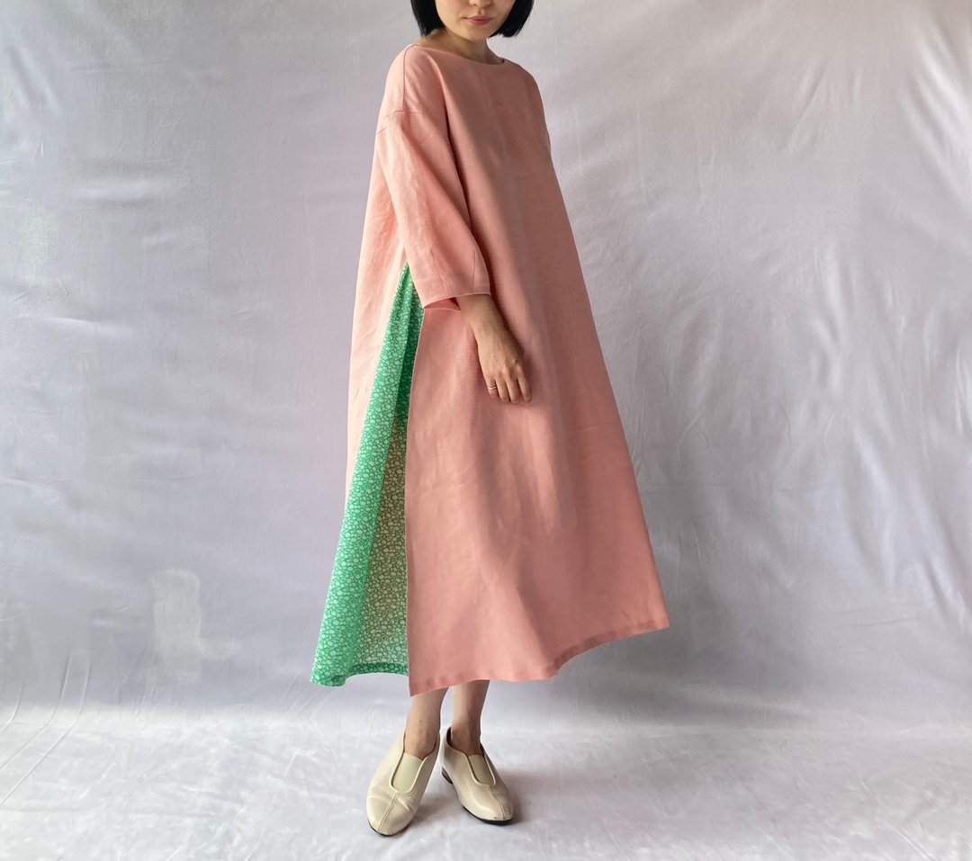linen combination dress　salmonpink/smallflower(american antique fabric) - 洋装/连衣裙 - 棉 粉红色