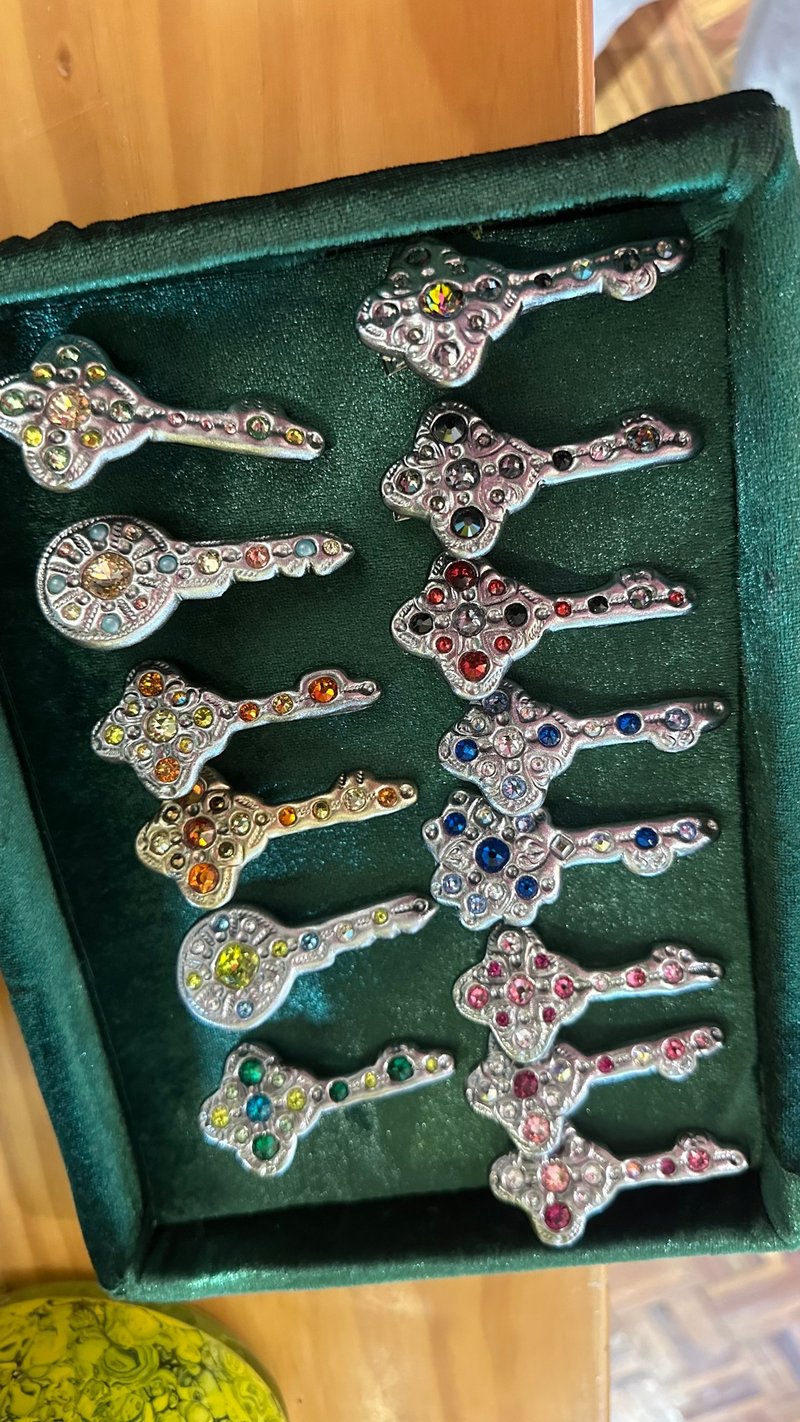 多水钻发夹 - 发饰 - 树脂 多色