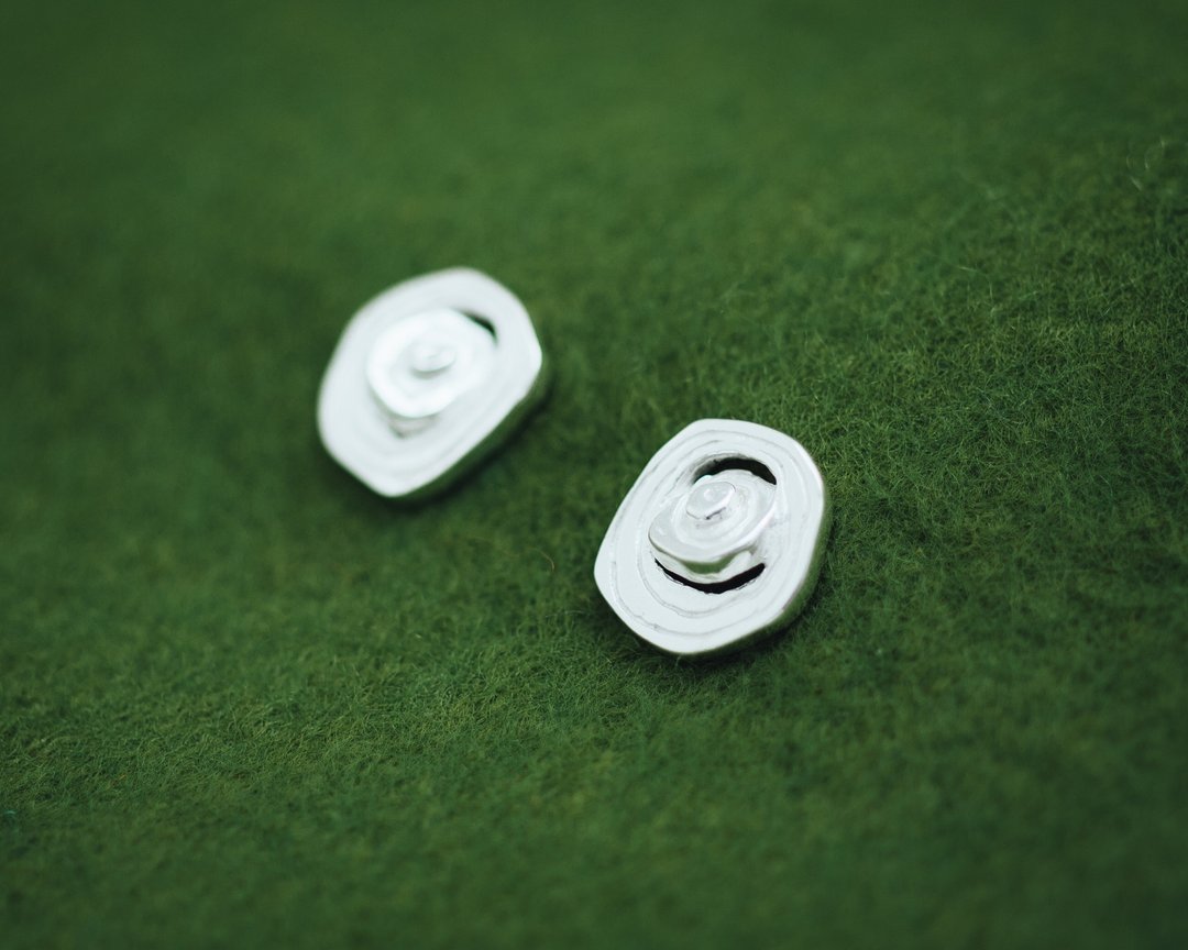 Onion core earrings - round earrings - Japanese - wabi sabi - 耳环/耳夹 - 银 银色