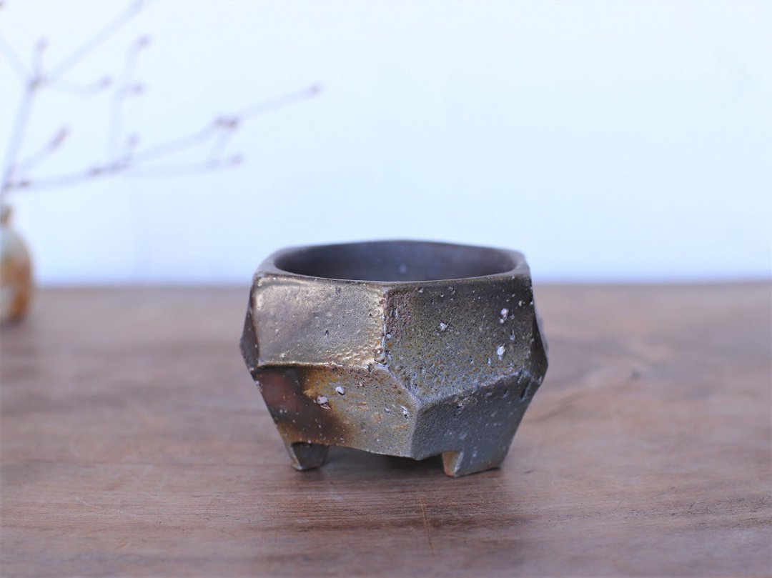 Bizen ware three-legged sake cup gi-342 - 酒杯/酒器 - 陶 咖啡色