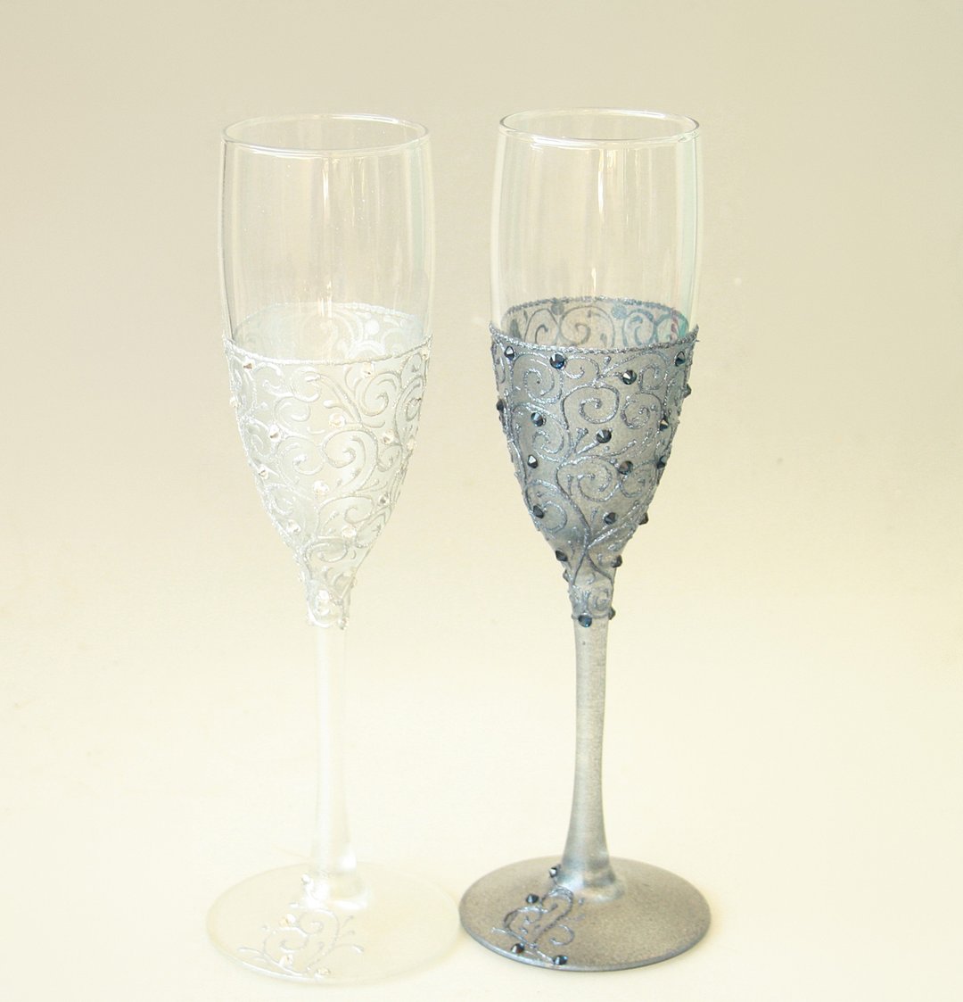 Dark Navy and Silver Wedding Glasses Champagne, Hand-Painted set of 2 - 酒杯/酒器 - 玻璃 银色