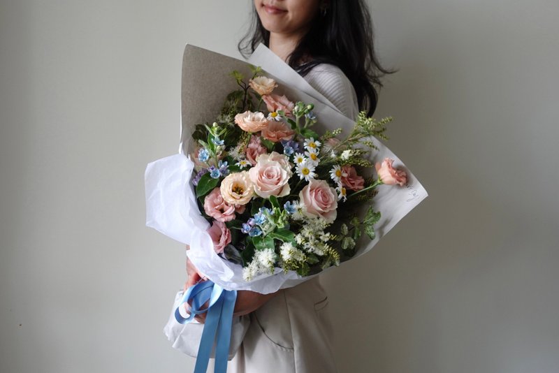 走进春天的海洋。鲜花花束 (L) /鲜花花束/情人节/生日/祝贺 - 植栽/盆栽 - 植物．花 粉红色
