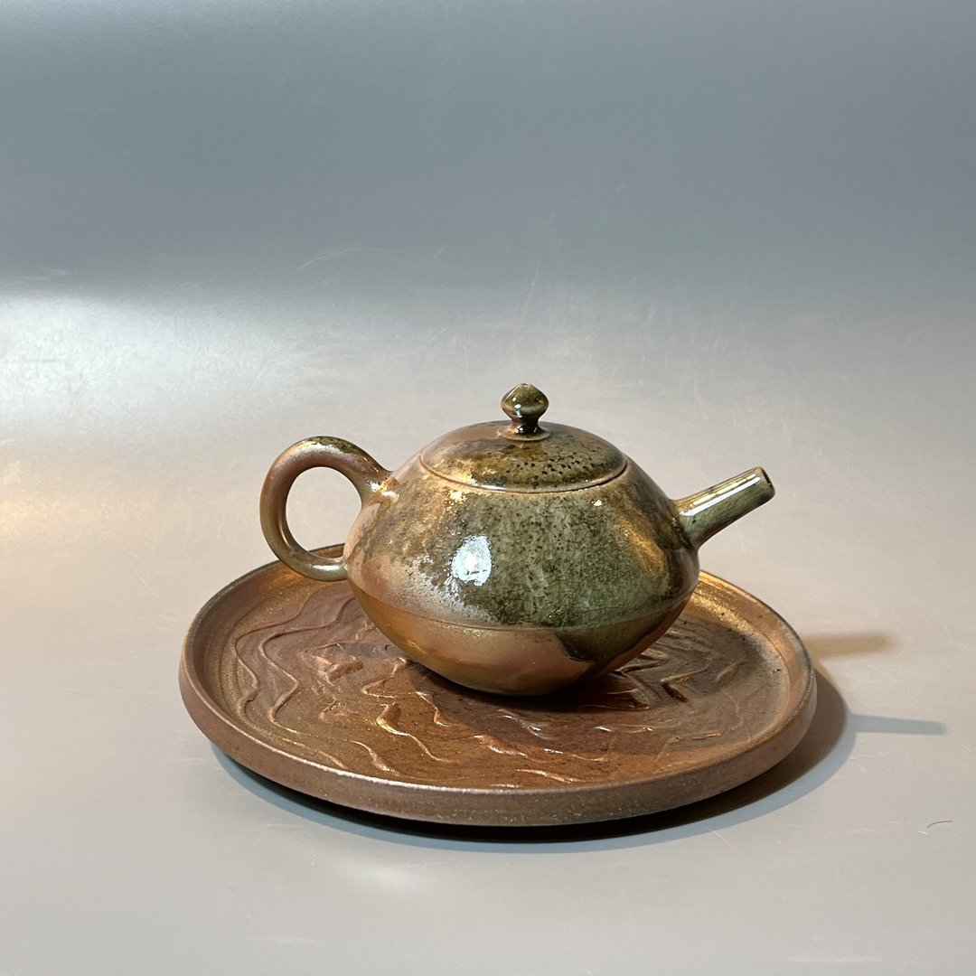 柴烧水波纹壶承 / 点心盘 / 小平凡手作 - 茶具/茶杯 - 陶 
