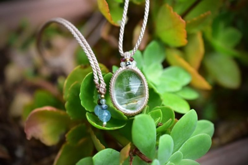 锐利纹理 内含物水晶 编绳坠饰 467 - 项链 - 石头 透明