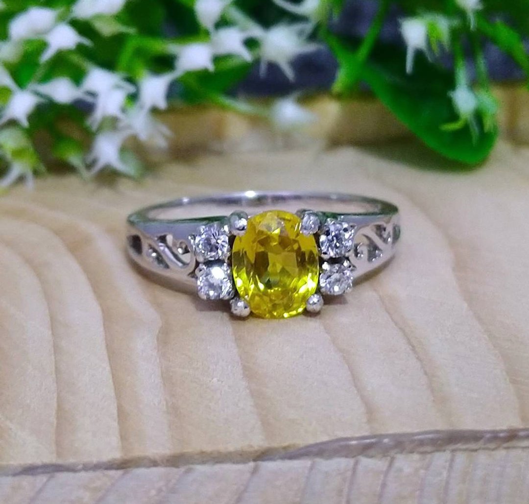 Genuine yellow sapphier ring silver sterling size 7.0 free resize - 戒指 - 纯银 黄色