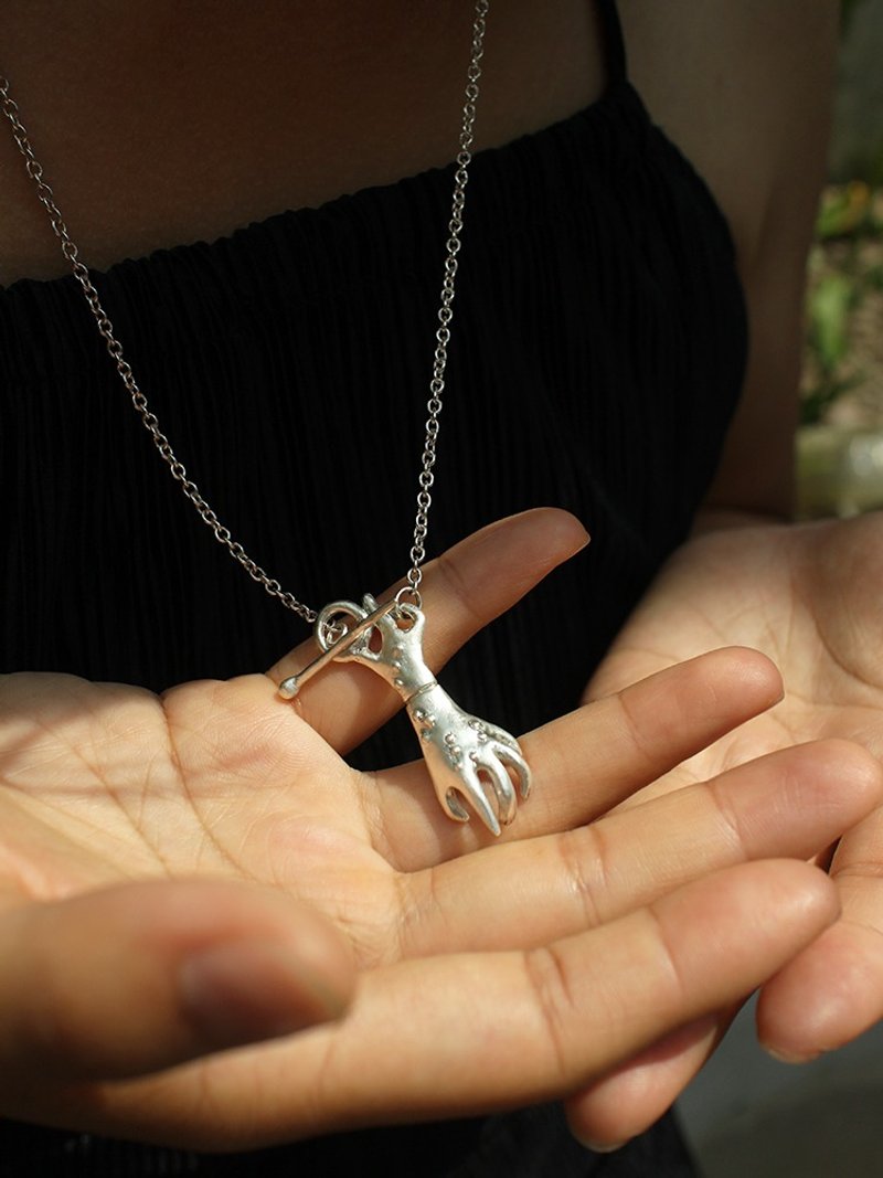 FAIRY HAND silver necklace 仙人手掌纯银项链 - 项链 - 银 银色