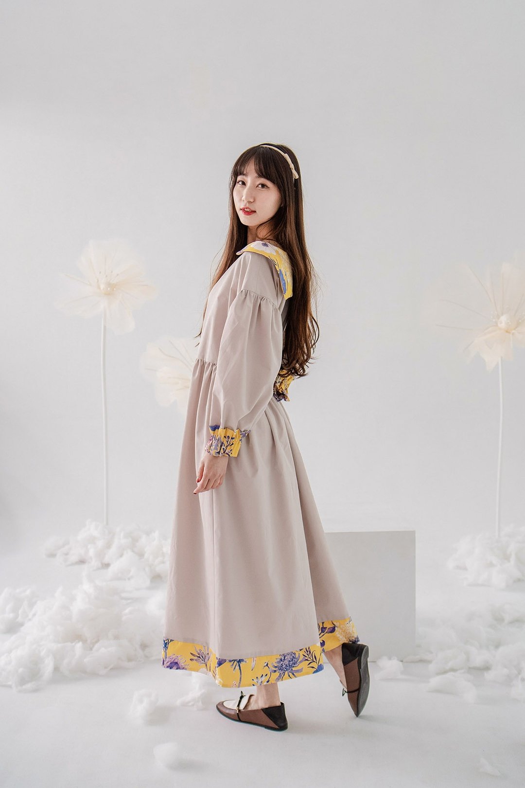 【波丽印花】来杯奶茶 日杂水手服 花花领片 森林少女洋装 皇后黄 - 洋装/连衣裙 - 棉 卡其色