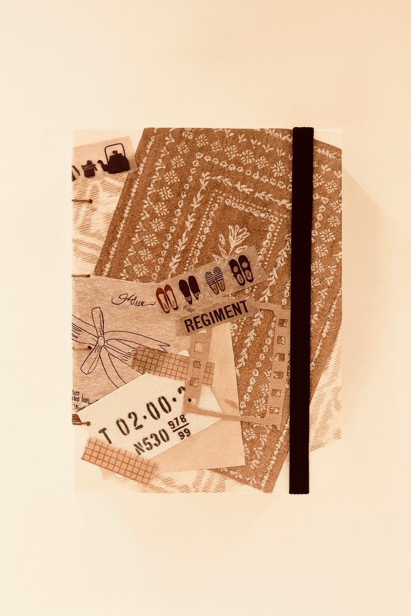 手缝笔记本 A6 手工书 / 手帐 - 笔记本/手帐 - 纸 