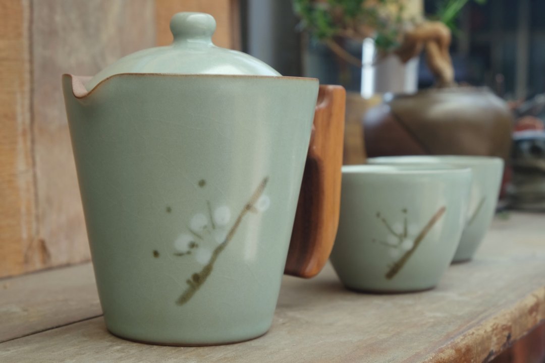 青瓷汝窑简易茶具组【白梅款】－简易壶、茶海、2只茶杯 - 茶具/茶杯 - 陶 白色