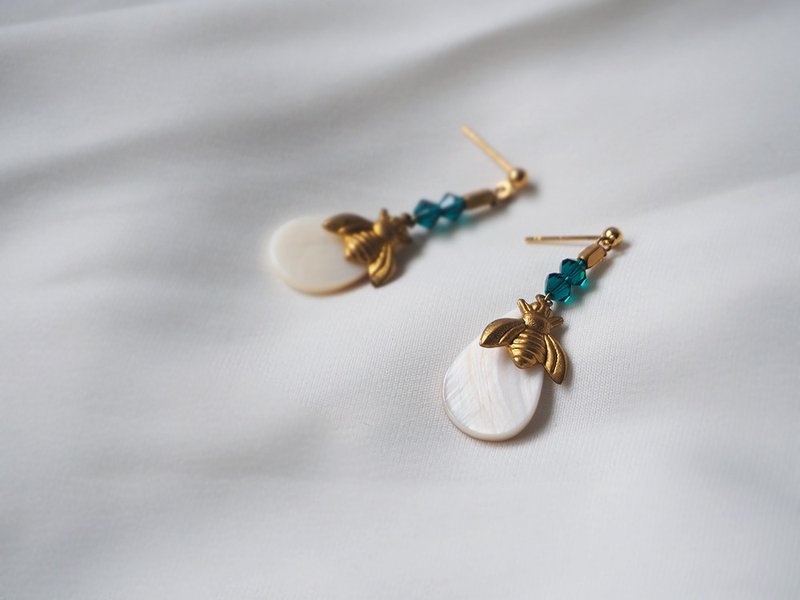 小蜜蜂天然贝壳耳针 黄铜耳环 轻珠宝 可改无痛耳夹 B04 - 耳环/耳夹 - 贝壳 绿色