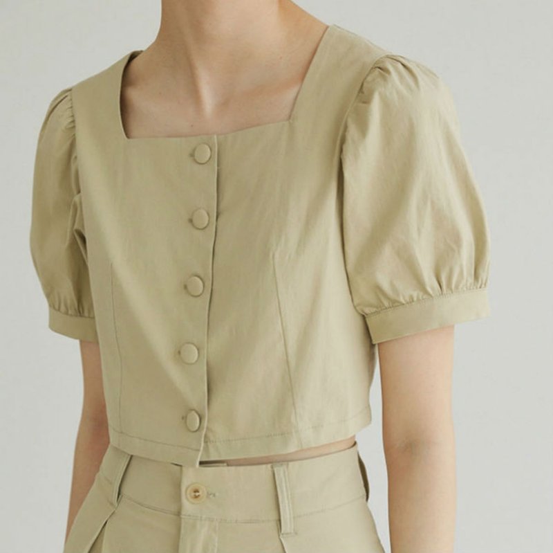 浅卡其 2色复古方领泡泡袖收腰显瘦上衣 法式优雅简约单排扣短袖 - 女装上衣 - 棉．麻 卡其色