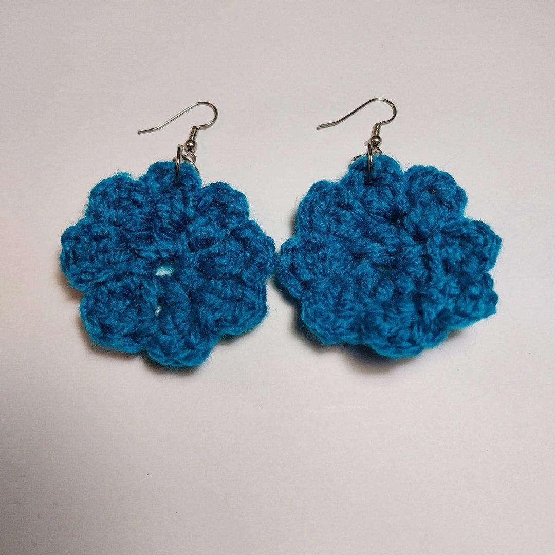 ฺBlue Flower Earring Handmade Stainless Wire Hook - 耳环/耳夹 - 其他人造纤维 蓝色