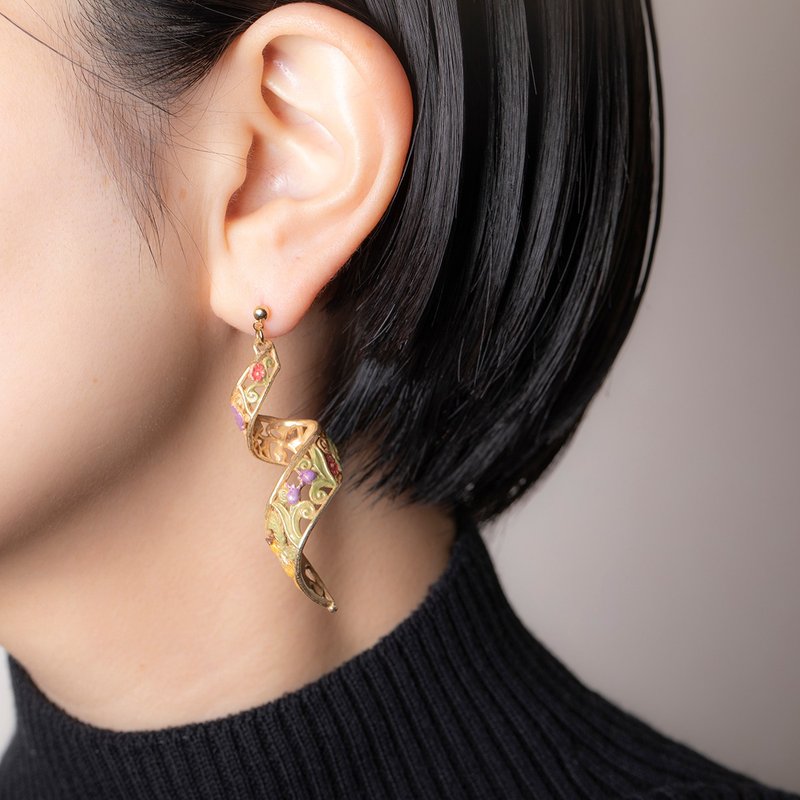 Helix Spring - 耳环/耳夹 - 其他金属 金色