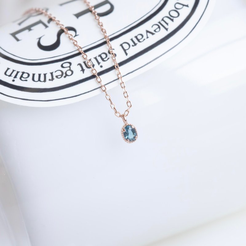 伦敦蓝托帕石925纯银椭圆蛋糕项链 - 项链 - 宝石 银色