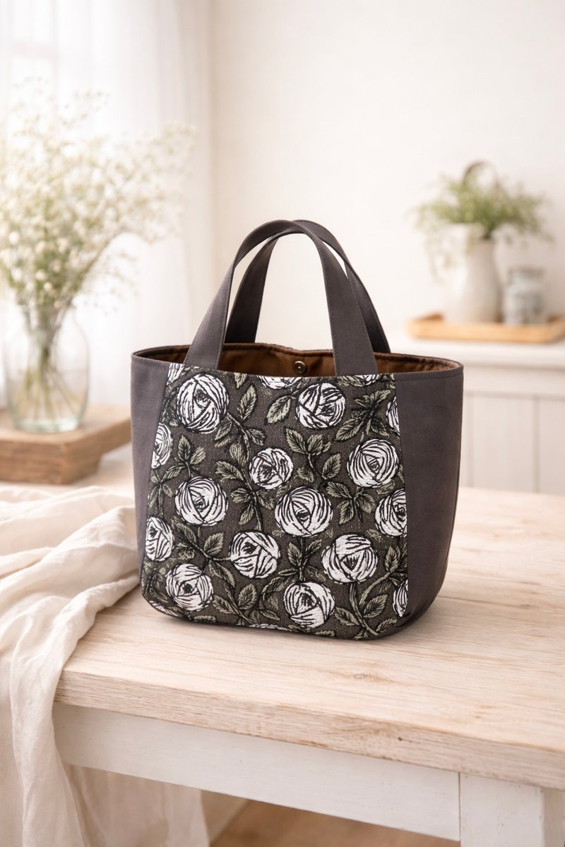 mina perhonen rosy 轻量刺绣圆底托特包 - 手提包/手提袋 - 棉．麻 咖啡色