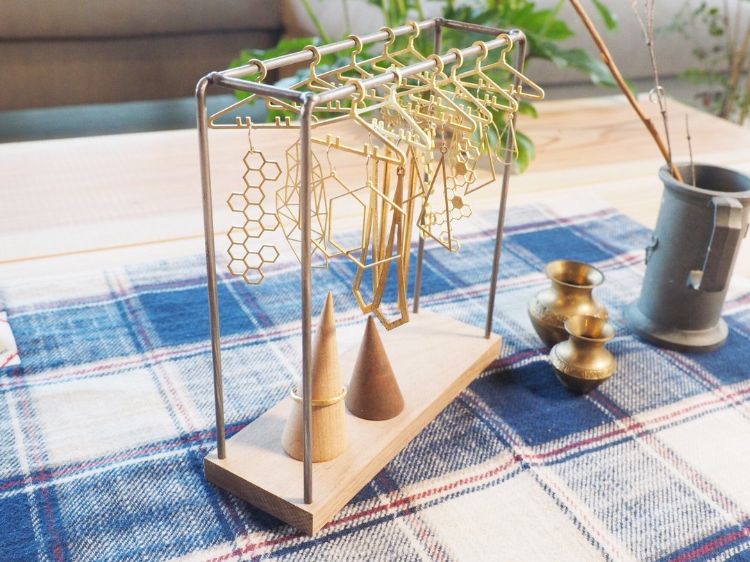 - hanger - iron brass type - 收纳用品 - 其他金属 金色