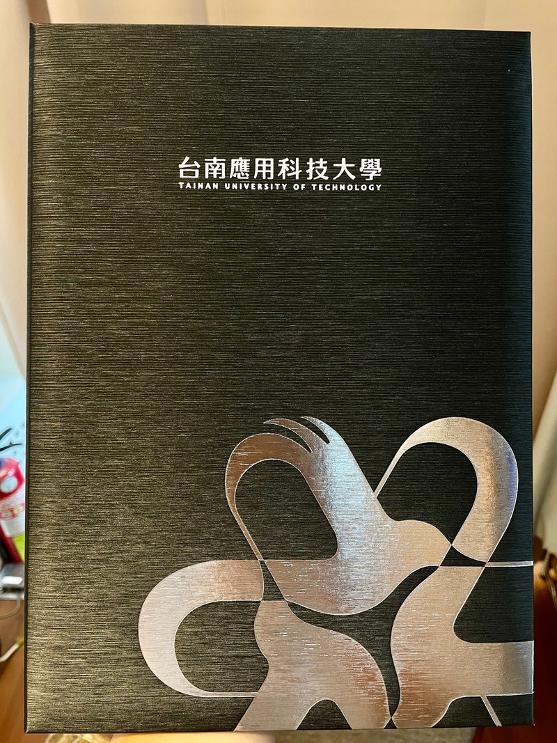 证书夹 - 其他 - 纸 黑色