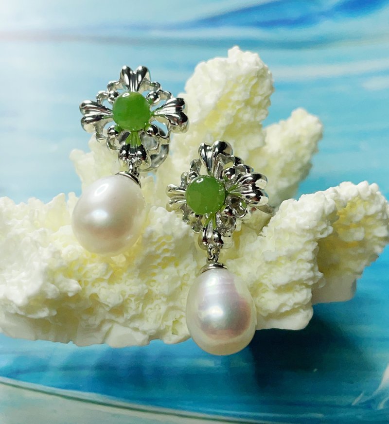 盛开 耳环 天然碧玉 天然淡水珍珠 925 钝银 情人节 礼物 - 耳环/耳夹 - 珍珠 白色