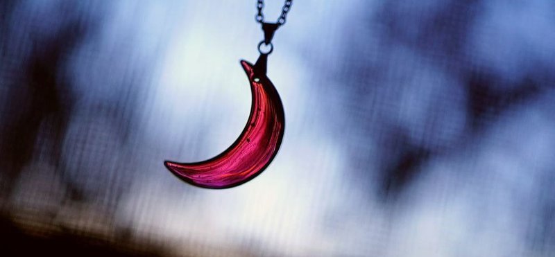 [Made to order] Bordeaux wine moon - 项链 - 玻璃 粉红色